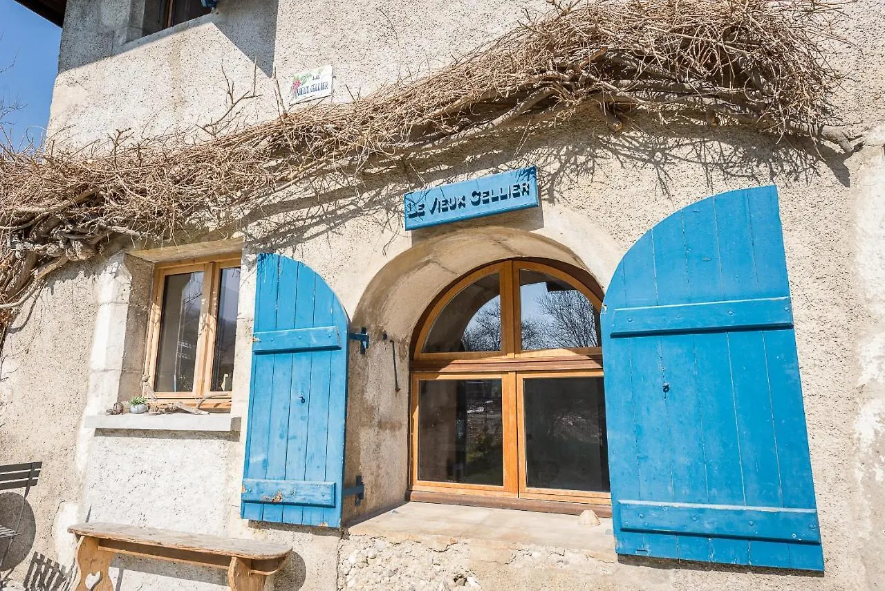 Hébergement de vacances ST-JORIOZ - C'est une maison bleue, 6pax by LocationlacAnnecy, LLA Selections Saint-Jorioz