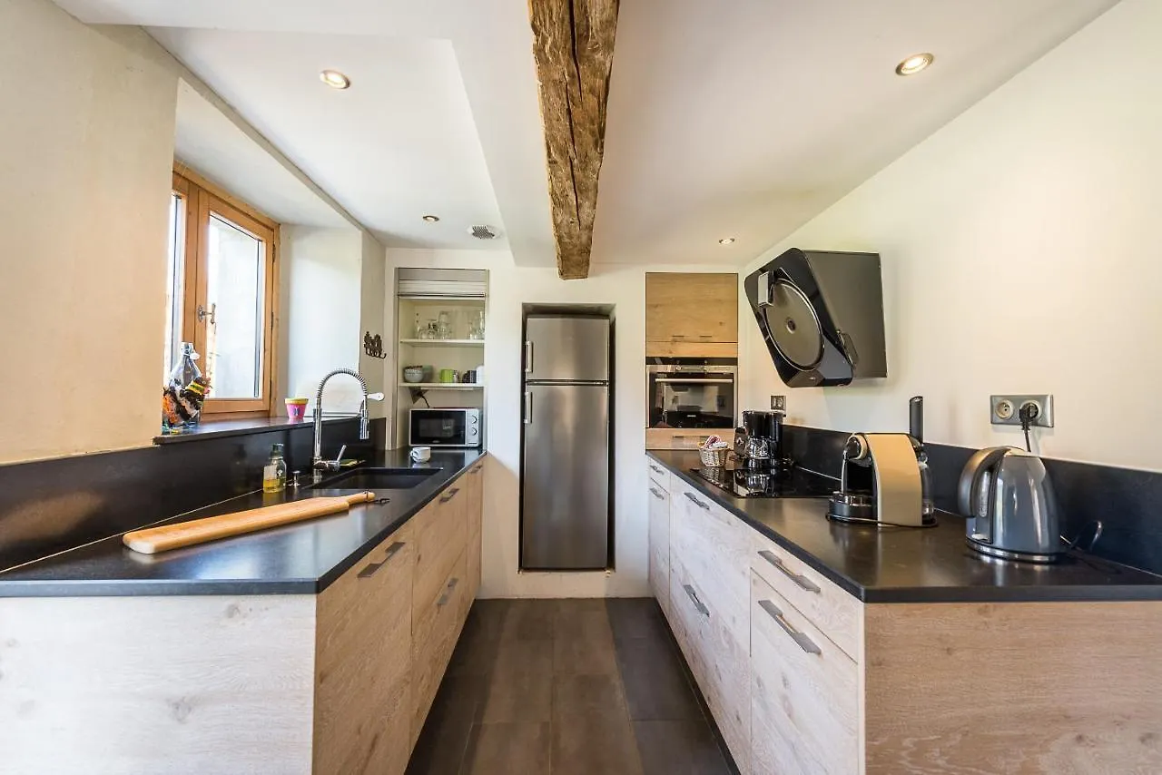 ST-JORIOZ - C'est une maison bleue, 6pax by LocationlacAnnecy, LLA Selections Saint-Jorioz Hébergement de vacances