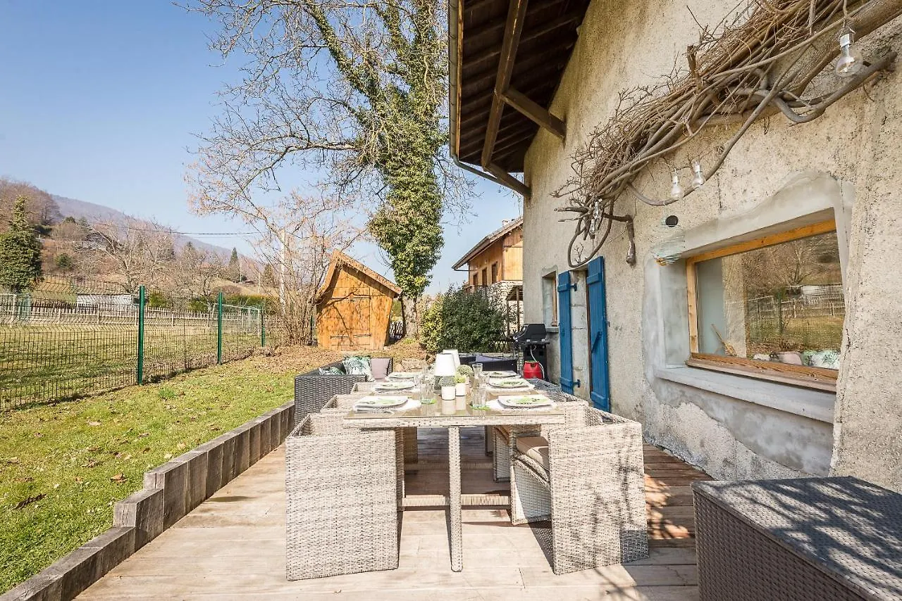 ST-JORIOZ - C'est une maison bleue, 6pax by LocationlacAnnecy, LLA Selections Saint-Jorioz