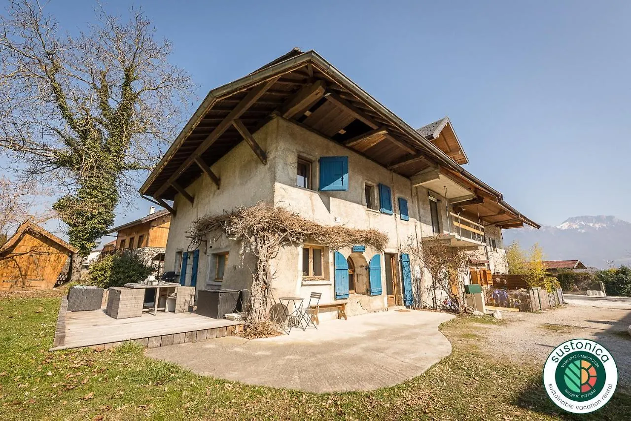 Hébergement de vacances ST-JORIOZ - C'est une maison bleue, 6pax by LocationlacAnnecy, LLA Selections Saint-Jorioz